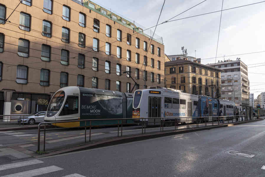 Italia - Milán 188 - tranvias.jpg